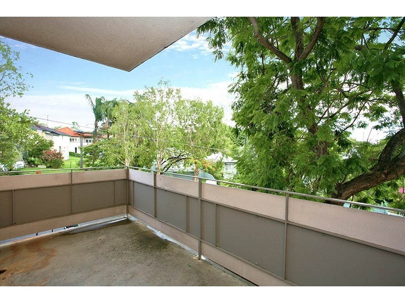 6/387 Cavendish Road, Coorparoo QLD 4151