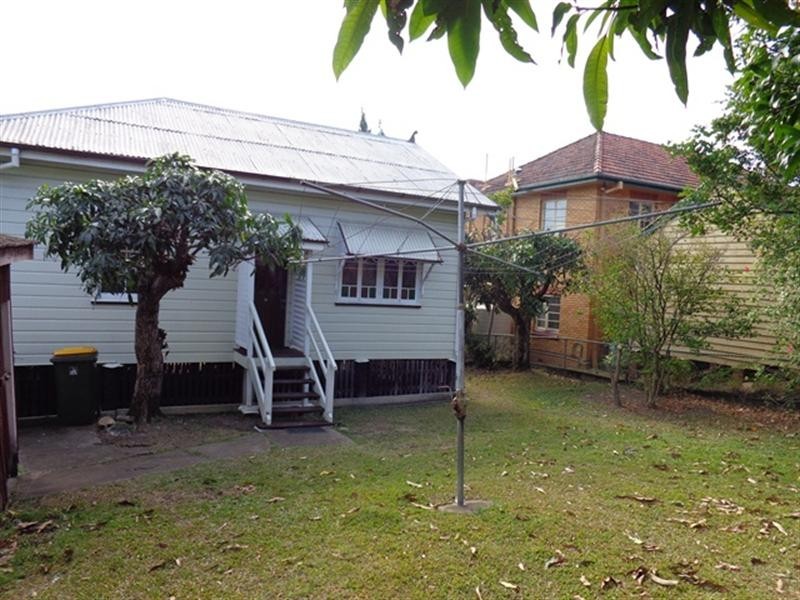 34 Rialto Street, Coorparoo QLD 4151