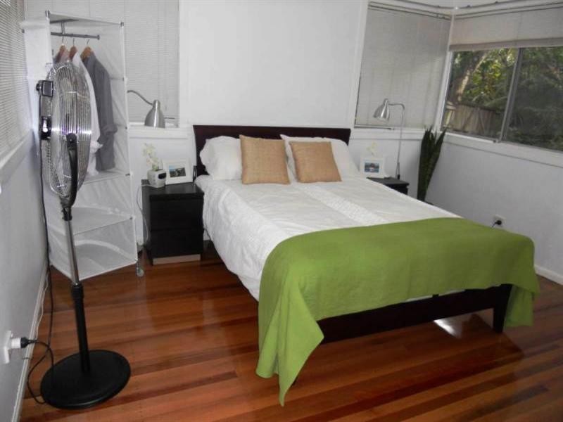 11 Doyle Street, Coorparoo QLD 4151