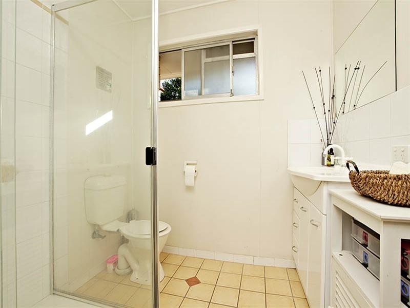 5/1206 Stanley Street East, Coorparoo QLD 4151