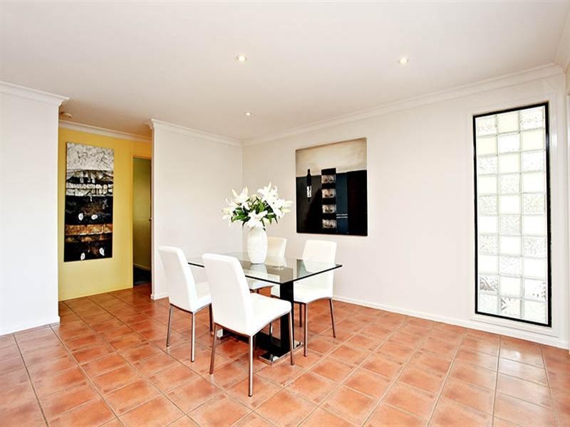 20 Wyncroft Street, Holland Park QLD 4121