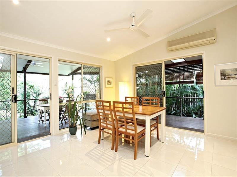 79 Strickland Terrace, Graceville QLD 4075