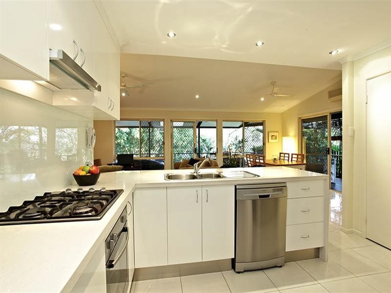 79 Strickland Terrace, Graceville QLD 4075