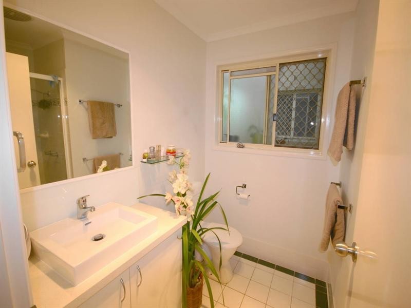 79 Strickland Terrace, Graceville QLD 4075