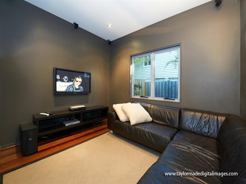 5 Stafford Street, East Brisbane QLD 4169