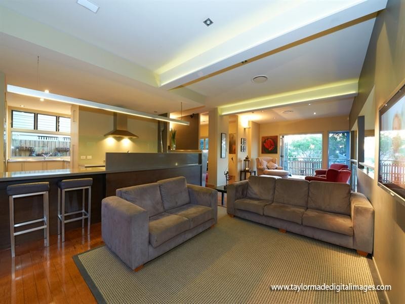 5 Stafford Street, East Brisbane QLD 4169