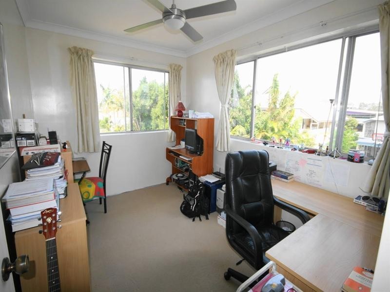 4/45 Kitchener Street, Coorparoo QLD 4151