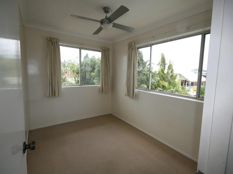 4/45 Kitchener Street, Coorparoo QLD 4151