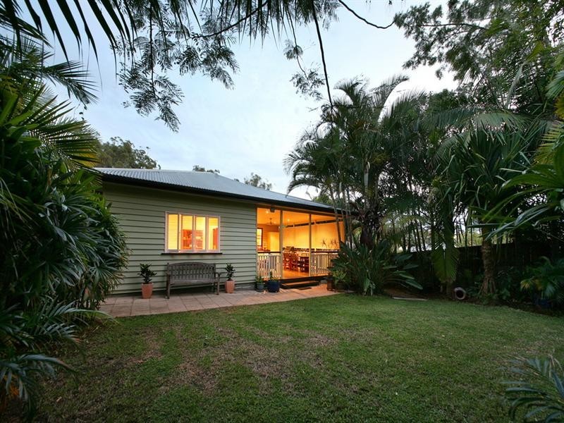26 Abbotsleigh Street, Holland Park QLD 4121