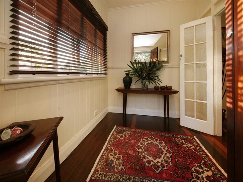 26 Abbotsleigh Street, Holland Park QLD 4121