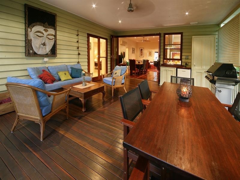 26 Abbotsleigh Street, Holland Park QLD 4121