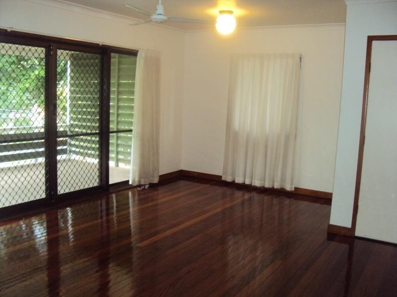 4 Orion Street, Coorparoo QLD 4151