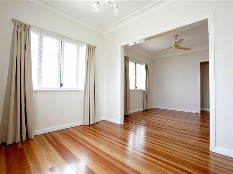 25 Gristock Street, Coorparoo QLD 4151