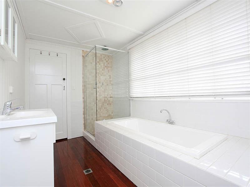 56 Mackay Street, Coorparoo QLD 4151