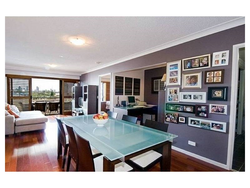 53/15 Kitchener Street, Coorparoo QLD 4151