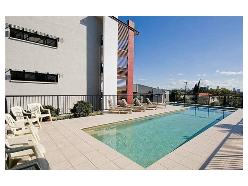 53/15 Kitchener Street, Coorparoo QLD 4151