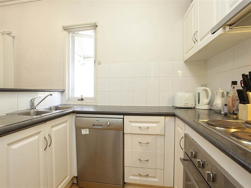 359 Enoggera Road, Newmarket QLD 4051