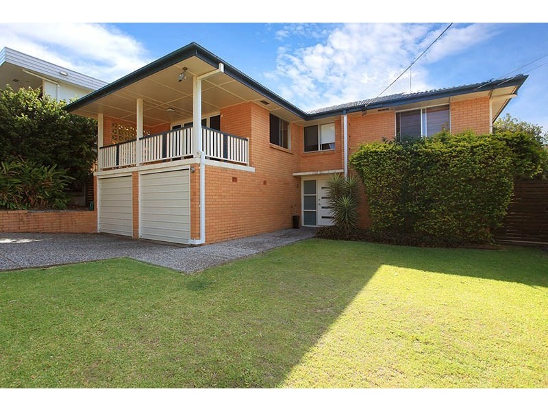 18 Ferol Street, Coorparoo QLD 4151