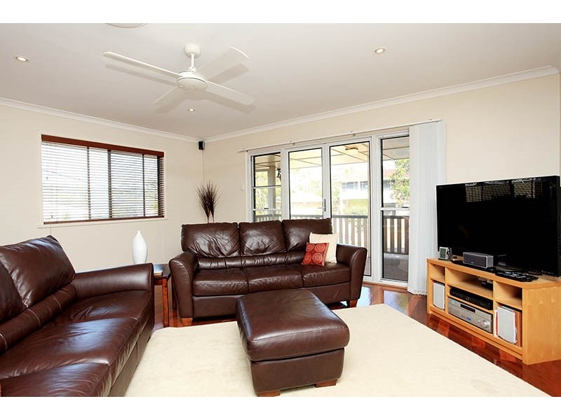 18 Ferol Street, Coorparoo QLD 4151