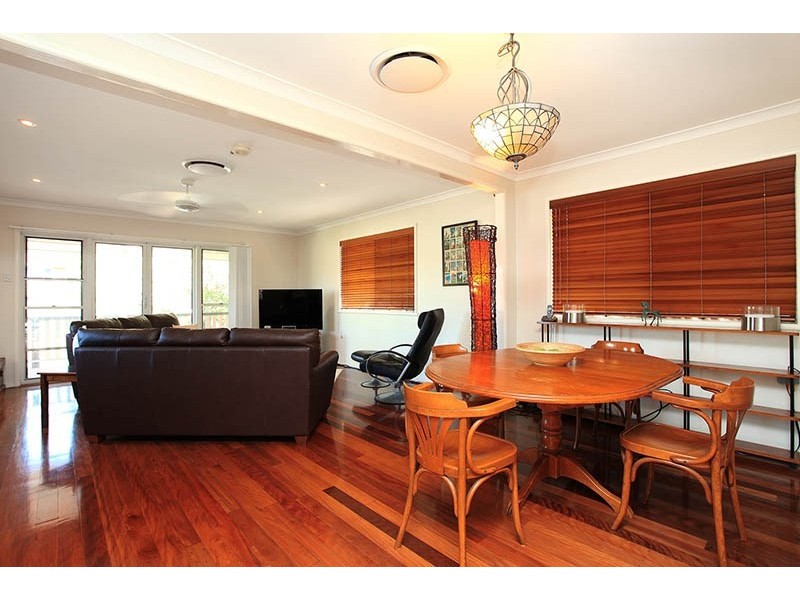 18 Ferol Street, Coorparoo QLD 4151