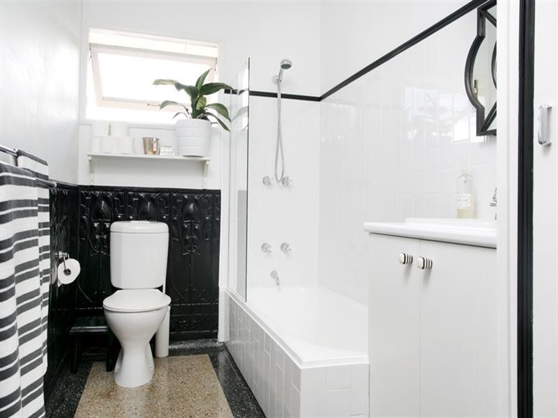 147 Arnold Street, Holland Park QLD 4121