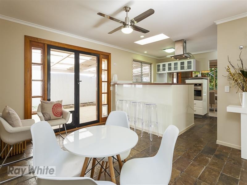 21 Lawnton Street, Daisy Hill QLD 4127