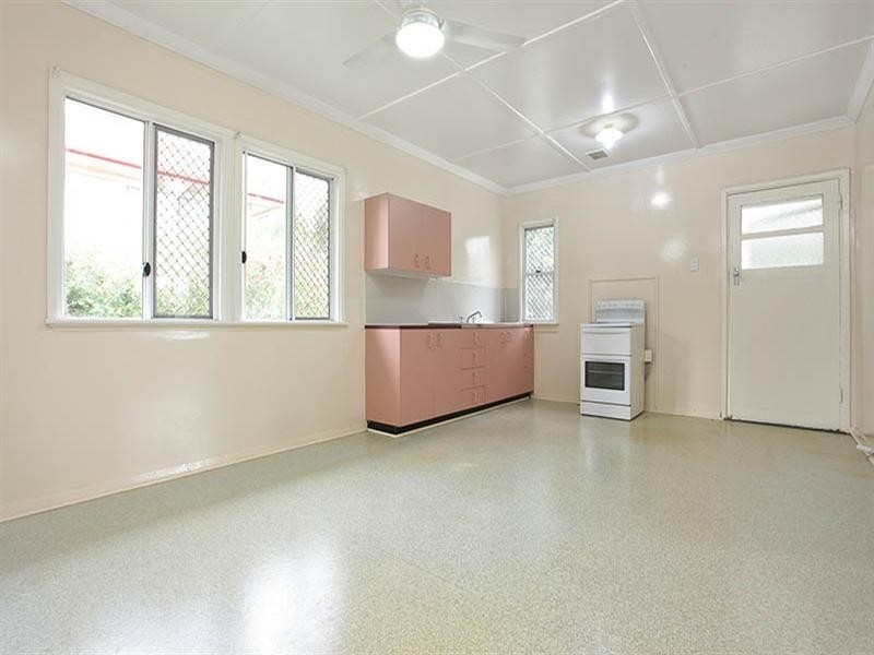 28 Canterbury Street, Mount Gravatt East QLD 4122