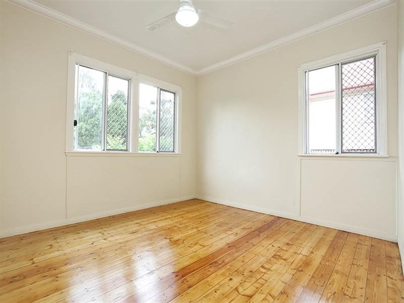 28 Canterbury Street, Mount Gravatt East QLD 4122