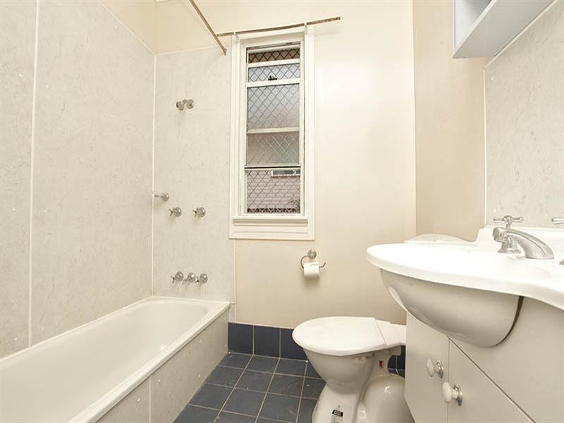 28 Canterbury Street, Mount Gravatt East QLD 4122