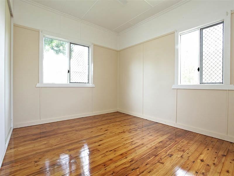 190 Beddoes Street, Holland Park QLD 4121