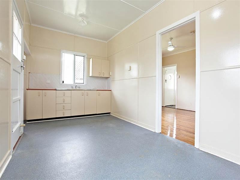 190 Beddoes Street, Holland Park QLD 4121