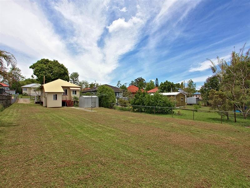 190 Beddoes Street, Holland Park QLD 4121
