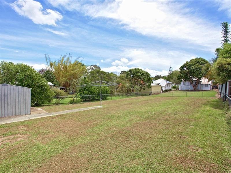 190 Beddoes Street, Holland Park QLD 4121