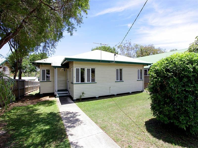 5 Rowton Street, Holland Park QLD 4121