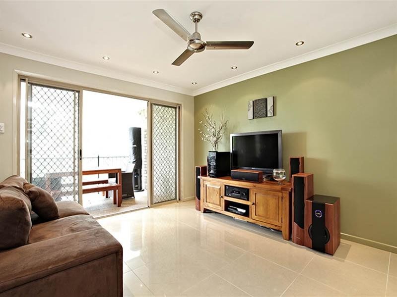 8/71 Jellicoe Street, Coorparoo QLD 4151