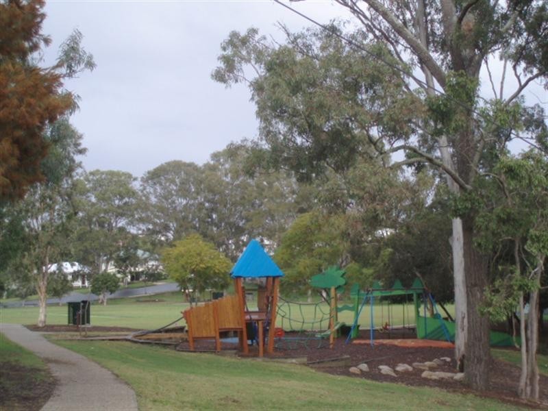 2 Coke Street, Camp Hill QLD 4152