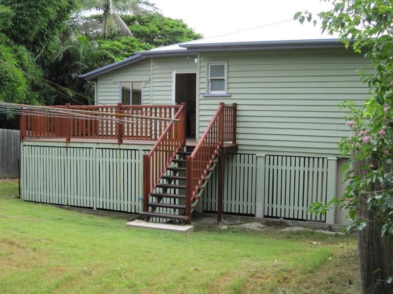 2 Coke Street, Camp Hill QLD 4152