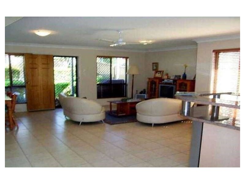 1/69 Erneton Street, Newmarket QLD 4051