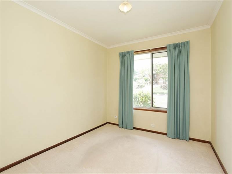 136 Sapphire Street, Holland Park QLD 4121