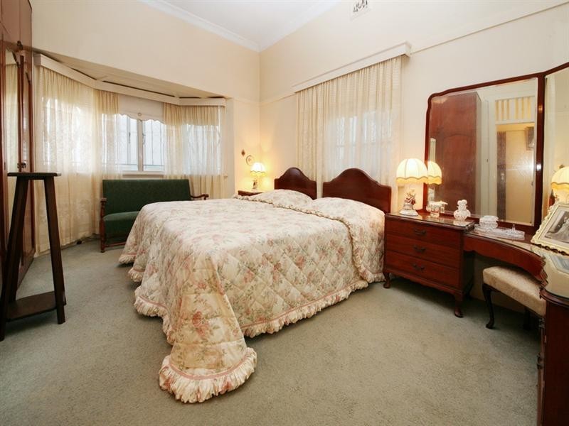 25 Curd Street, Greenslopes QLD 4120