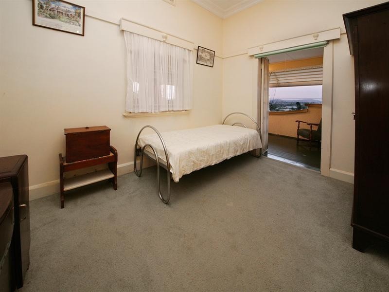 25 Curd Street, Greenslopes QLD 4120