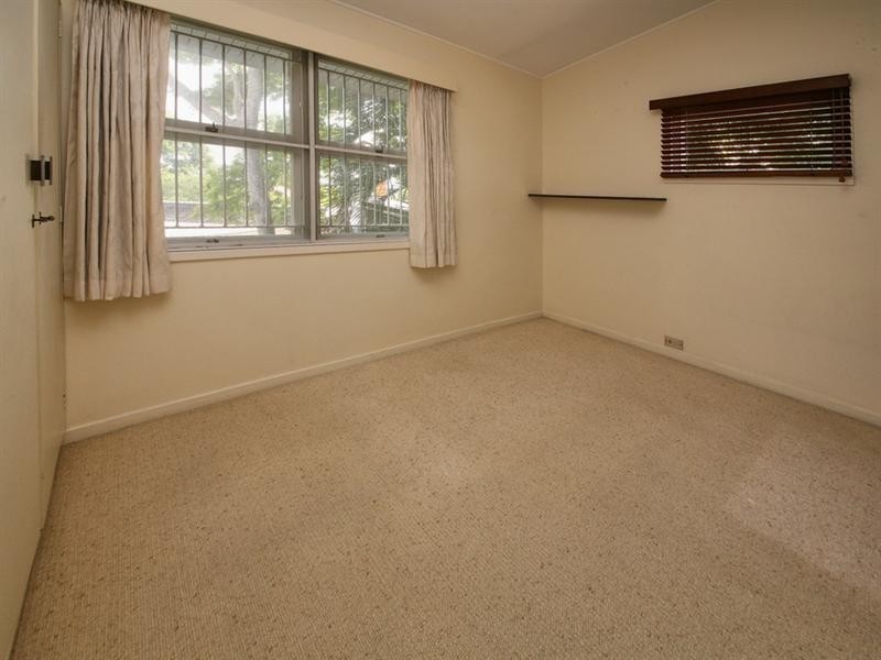 36 Otway Street, Holland Park QLD 4121