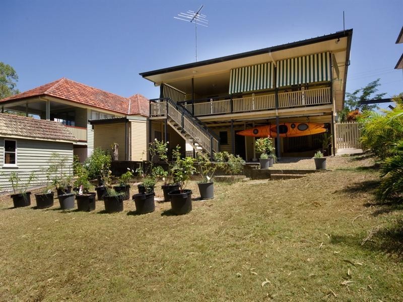 34 Pelham Street, Coorparoo QLD 4151