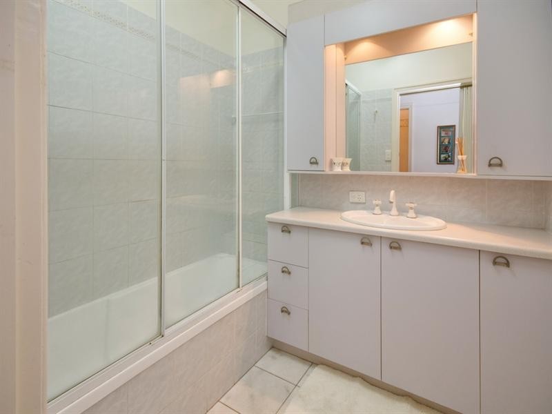 34 Pelham Street, Coorparoo QLD 4151