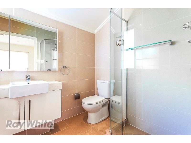 39 Barnes Avenue, Coorparoo QLD 4151