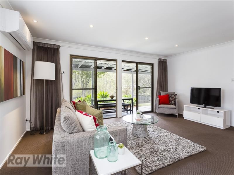 814 Cavendish Road, Holland Park QLD 4121