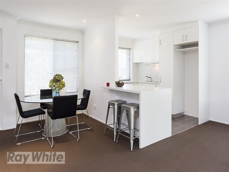 814 Cavendish Road, Holland Park QLD 4121