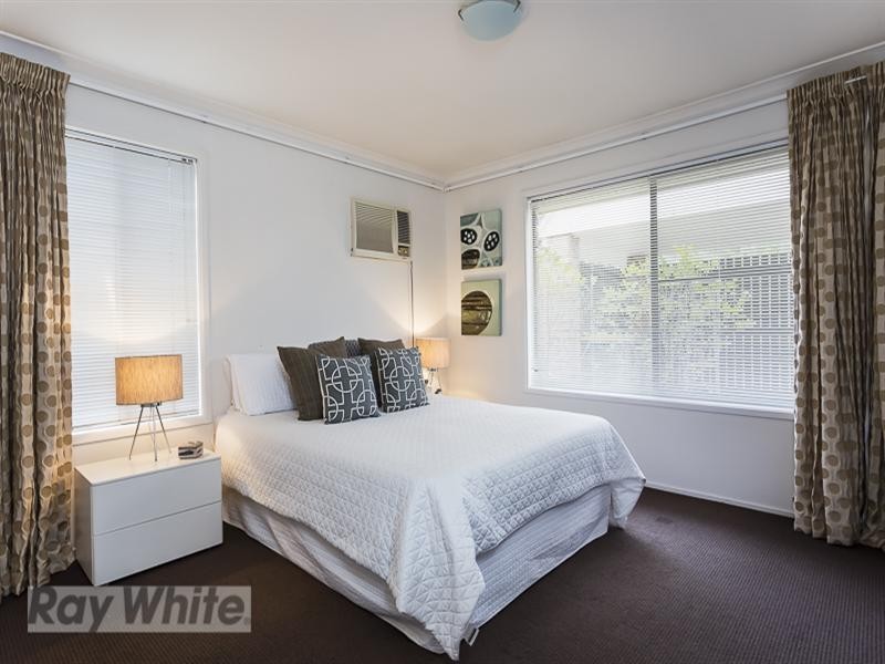 814 Cavendish Road, Holland Park QLD 4121