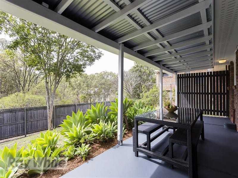 814 Cavendish Road, Holland Park QLD 4121