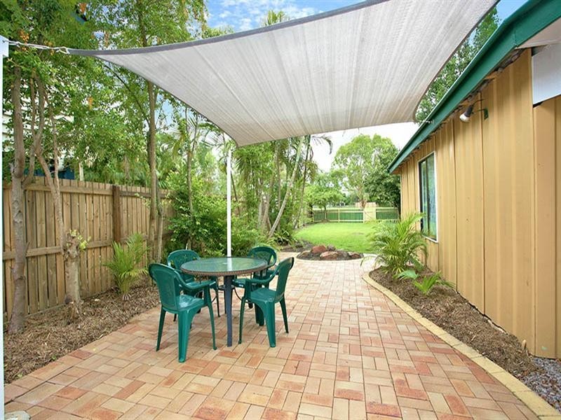 27 Burke Street, Coorparoo QLD 4151